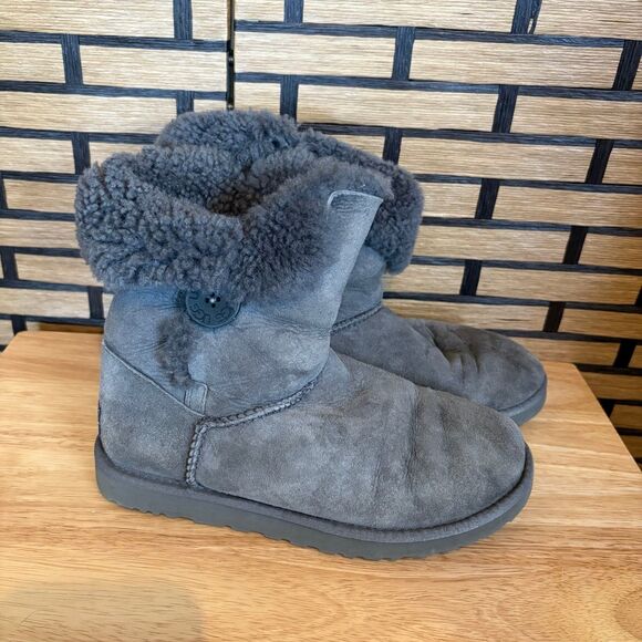 Ugg Bailey Button Gray Boots - Picture 1 of 7